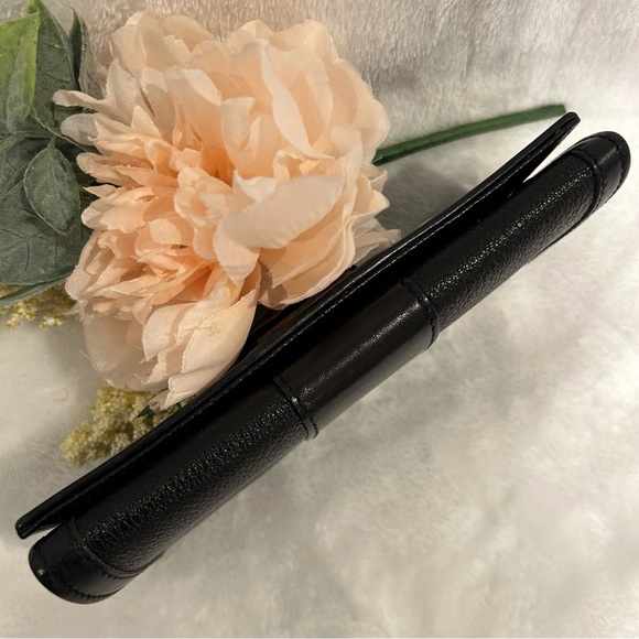 Burberry Continental Wallet in Black Leather - Smooth and Textured - Picture 9 of 16